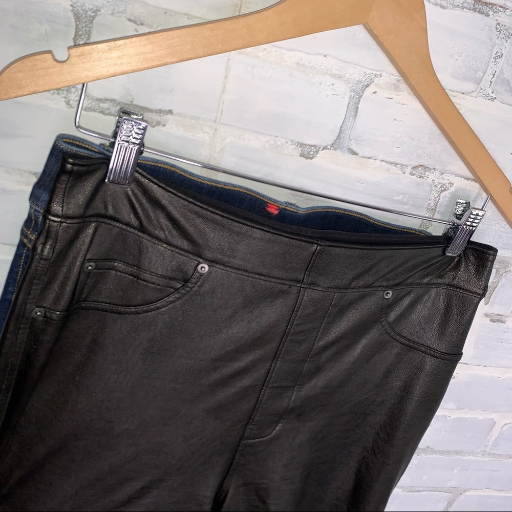 SPANX | Shapewear Blue Denim Flare Jeans Medium - Picture 9 of 14